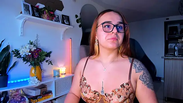 evy orange1 online show from 03.04.26