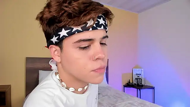 Snapshot of justinbiler chatting on 12.20.24 justinbiler online show from 12.20.24