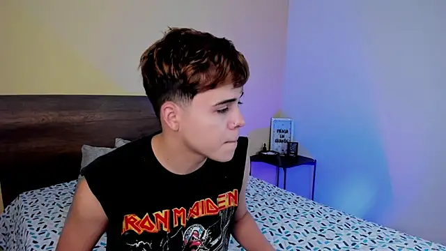 Snapshot of justinbiler chatting on 01.10.25 justinbiler online show from 01.10.25