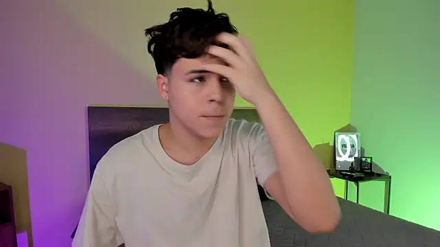 Snapshot of justinbiler chatting on 02.24.25 justinbiler online show from 02.24.25