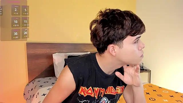 Snapshot of justinbiler chatting on 03.12.25 justinbiler online show from 03.12.25