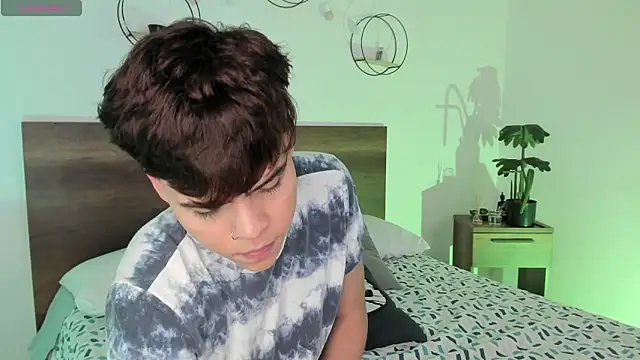 Snapshot of justinbiler chatting on 03.20.25 justinbiler online show from 03.20.25