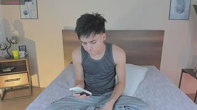 Snapshot of justinbiler chatting on 09.11.25 justinbiler online show from 09.11.25