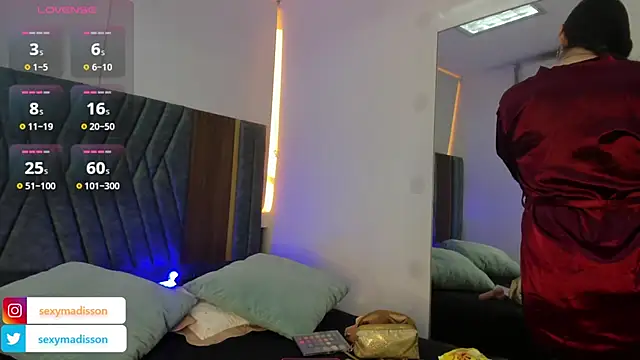 MADISSONLOVE  online show from 01.22.25