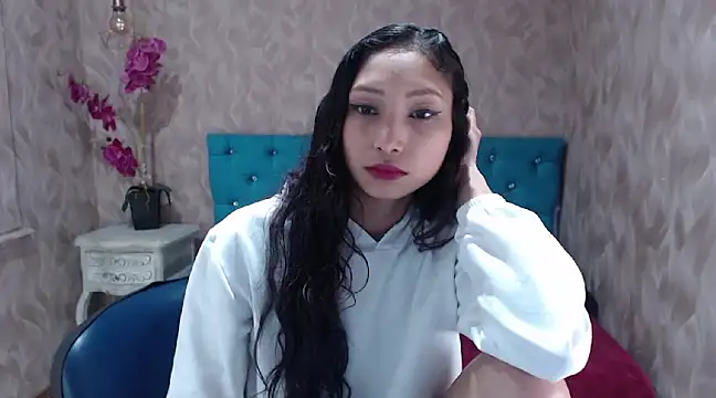 MadelineDoll online show from 03.13.25