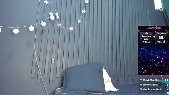 Scarlet 03 online show from 12.27.24