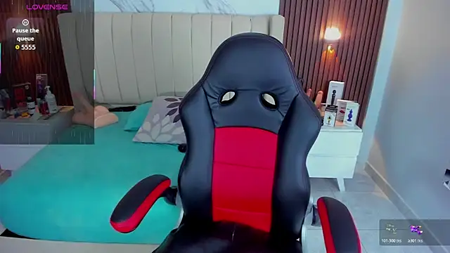 Snapshot of CAMILAGRAY chatting on 01.19.26 CAMILAGRAY online show from 01.19.26