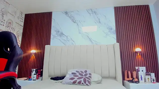 Snapshot of CAMILAGRAY chatting on 02.07.26 CAMILAGRAY online show from 02.07.26