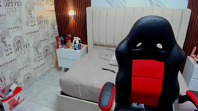 Snapshot of CAMILAGRAY chatting on 02.10.26 CAMILAGRAY online show from 02.10.26