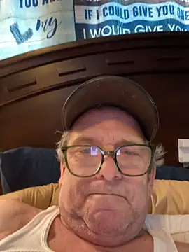 llovetoshowoff online show from 04.21.26