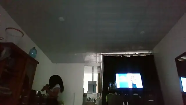 Ivon-09 online show from 10.28.25