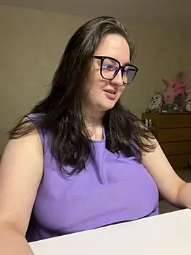 Snapshot of hungry1bunny chatting on 01.25.25 hungry1bunny online show from 01.25.25
