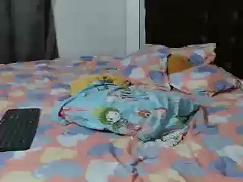 Snapshot of charlotte_slut chatting on 12.27.24 charlotte slut online show from 12.27.24