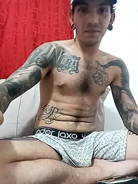 Snapshot of HornetBigDickonYou chatting on 01.29.25 HornetBigDickonYou online show from 01.29.25