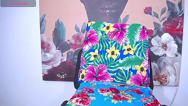 Snapshot of SammyBichota chatting on 10.24.25 SammyBichota online show from 10.24.25