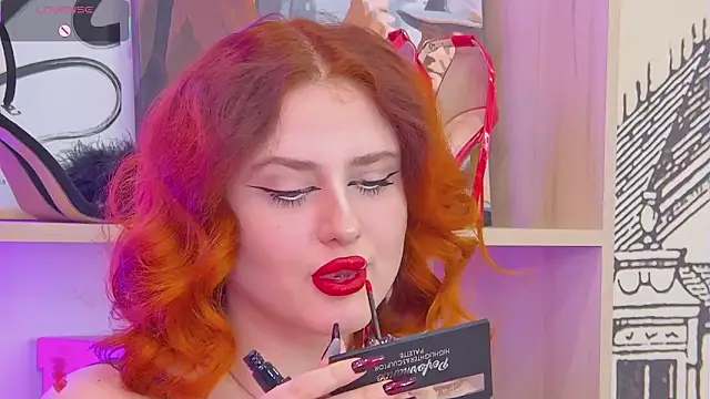 Snapshot of AnnaRichmond chatting on 11.13.25 AnnaRichmond online show from 11.13.25