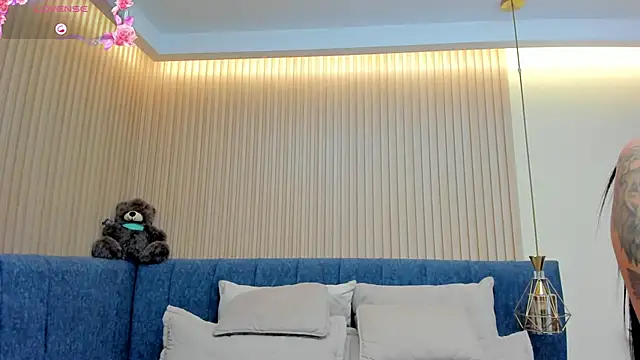 kathecute   online show from 04.17.26