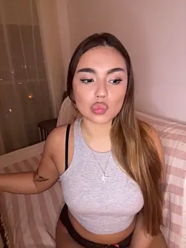mint melissaaa online show from 12.19.24