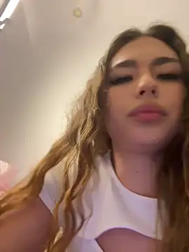 mint melissaaa online show from 03.11.25