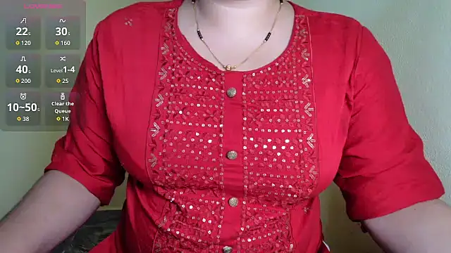 Snapshot of sindhu_22 chatting on 10.15.25 sindhu 22 online show from 10.15.25