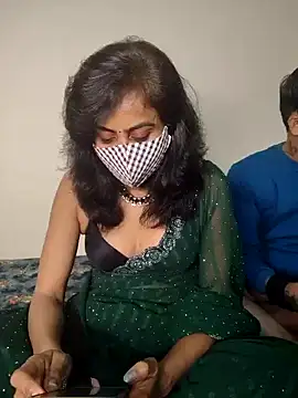 Snapshot of Raat_ki_rani_ chatting on 02.02.25 Raat ki rani online show from 02.02.25