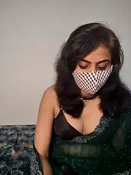 Snapshot of Raat_ki_rani_ chatting on 02.02.25 Raat ki rani online show from 02.02.25