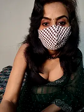 Snapshot of Raat_ki_rani_ chatting on 02.25.25 Raat ki rani online show from 02.25.25