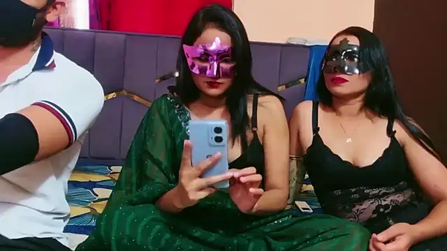 Snapshot of Raat_ki_rani_ chatting on 04.24.26 Raat ki rani online show from 04.24.26