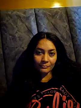 Snapshot of Nikkinata chatting on 11.01.25 Nikkinata online show from 11.01.25