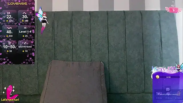 Snapshot of _yuyi chatting on 02.25.25 yuyi online show from 02.25.25