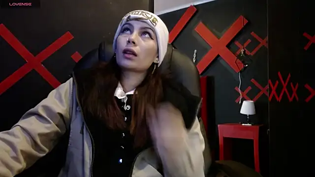 Snapshot of _yuyi chatting on 03.06.25 yuyi online show from 03.06.25