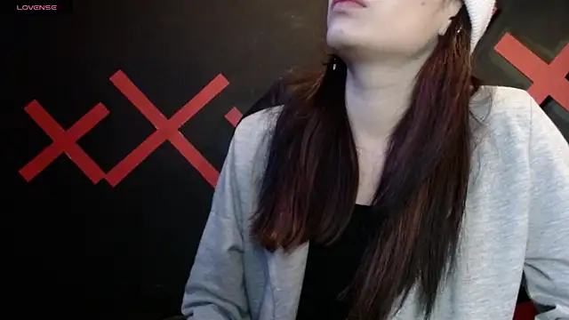 Snapshot of _yuyi chatting on 03.09.25 yuyi online show from 03.09.25