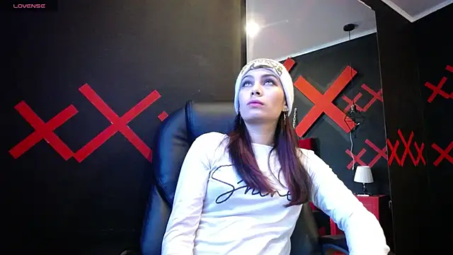 Snapshot of _yuyi chatting on 03.20.25 yuyi online show from 03.20.25