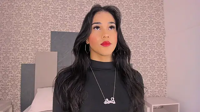 Isa Little Star online show from 09.26.25