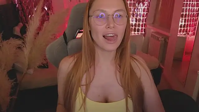 Love Call online show from 02.08.25