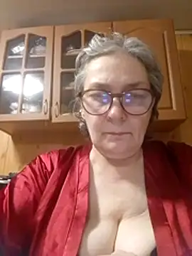 Snapshot of IrinaSweet54 chatting on 04.25.26 IrinaSweet54 online show from 04.25.26