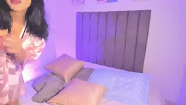 Snapshot of sarah__bigboobs chatting on 11.02.25 sarah bigboobs online show from 11.02.25