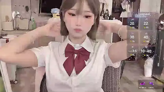 Snapshot of -XunMengLong- chatting on 03.12.25 -XunMengLong- online show from 03.12.25