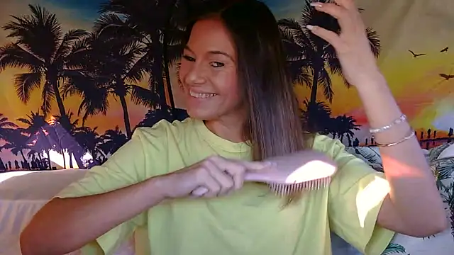 Snapshot of Sexyhottpunani chatting on 10.18.25 Sexyhottpunani online show from 10.18.25