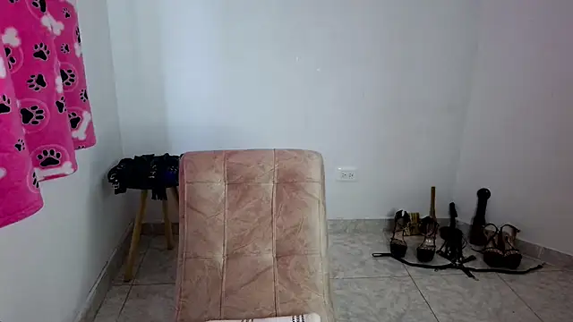 Snapshot of asiri_smith chatting on 06.26.26 asiri smith online show from 06.26.26