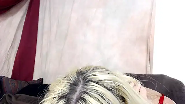 Jean Saint Sin online show from 11.03.25