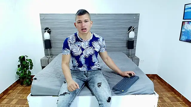 Loony Zion online show from 01.09.25