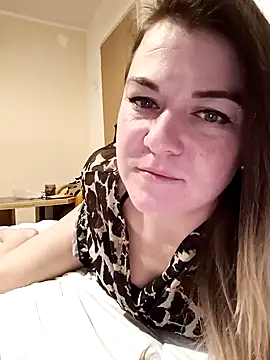 LunikaLunaX online show from 02.16.25