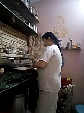 Kavya kapoor online show from 04.17.26