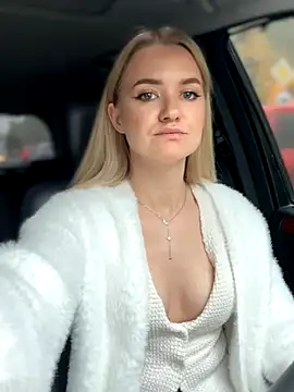 Devill Angel  online show from 10.10.25