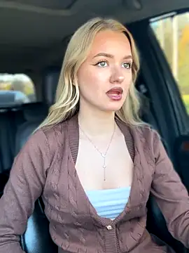 Devill Angel  online show from 10.17.25