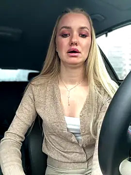 Devill Angel  online show from 11.01.25