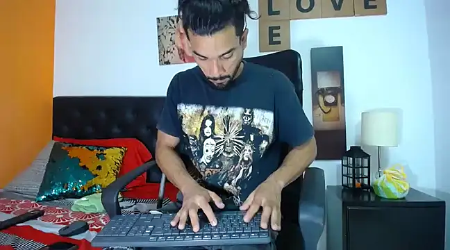 ryan musclexxx online show from 12.21.24