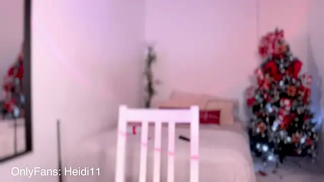 Heidi11 online show from 12.17.24