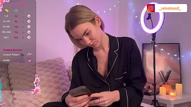 Heidi11 online show from 01.15.25